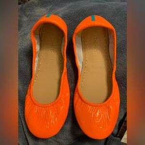New in box Tieks Outrageous Orange size 7